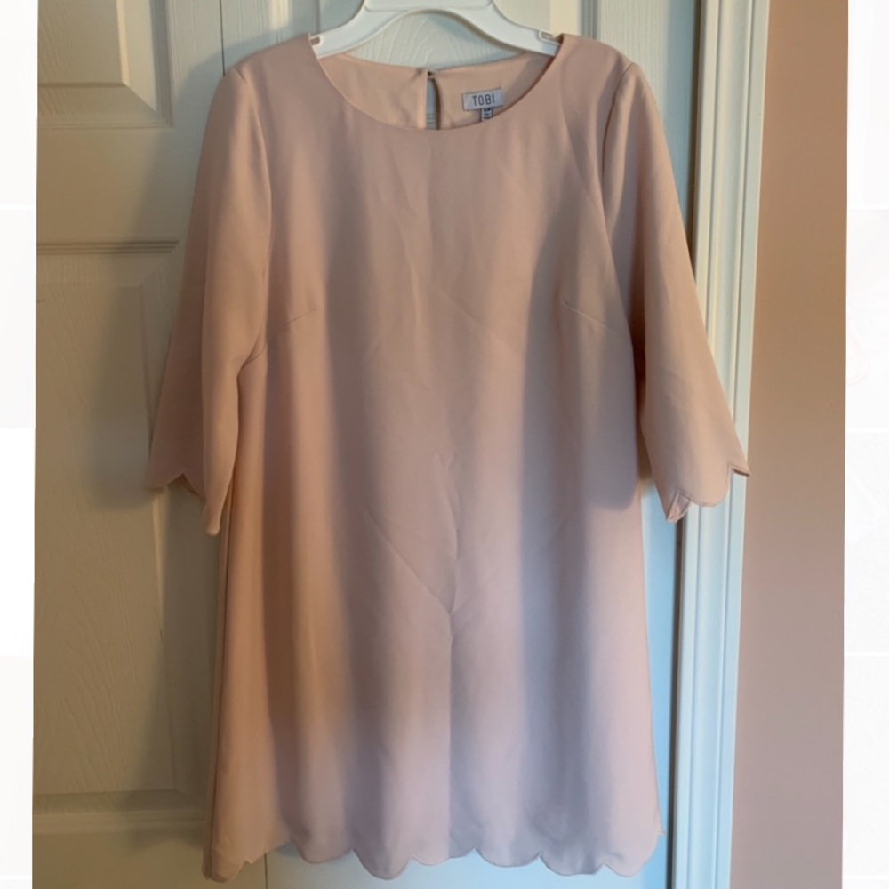 Tobi Scalloped Shift Dress